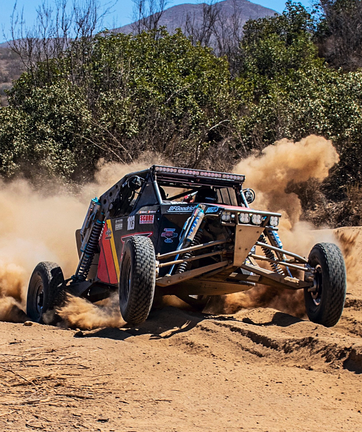 Desert top racing buggy