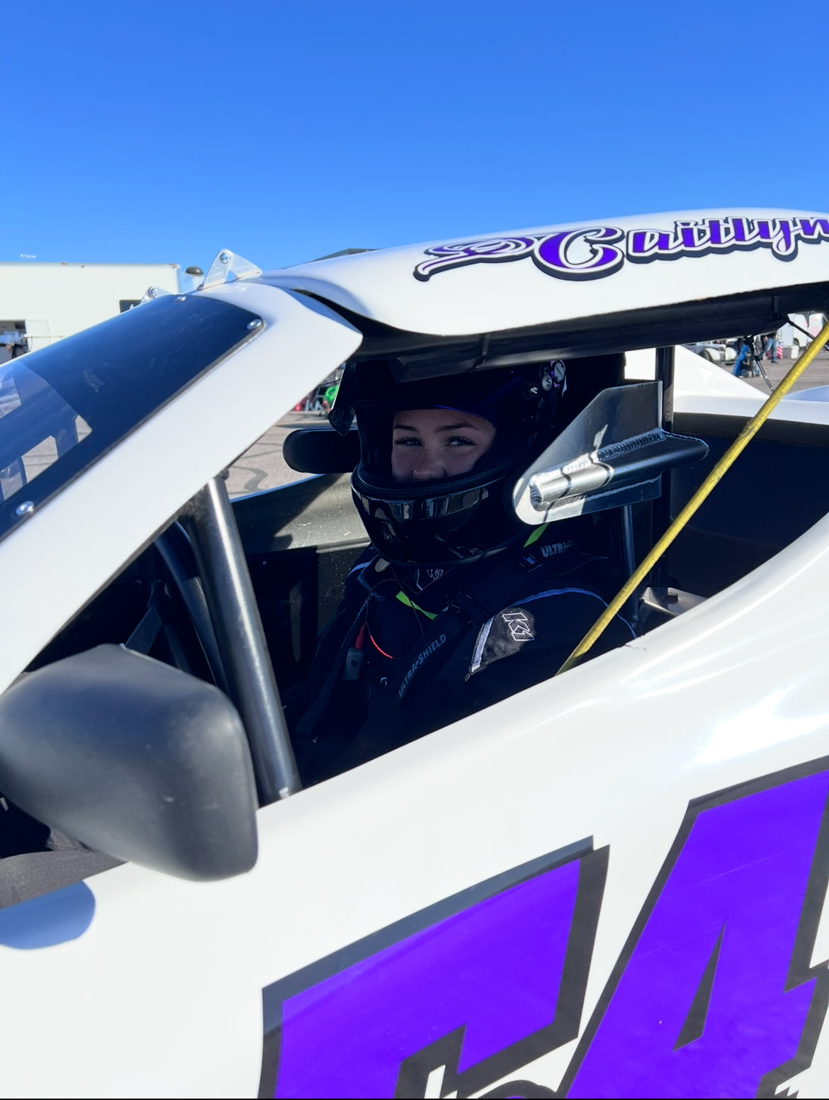 Caitlyn Ford – Go Fast Girls