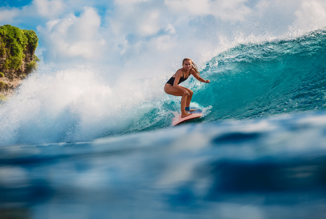 Women Make History Surfing 50-foot Waves at the Eddie