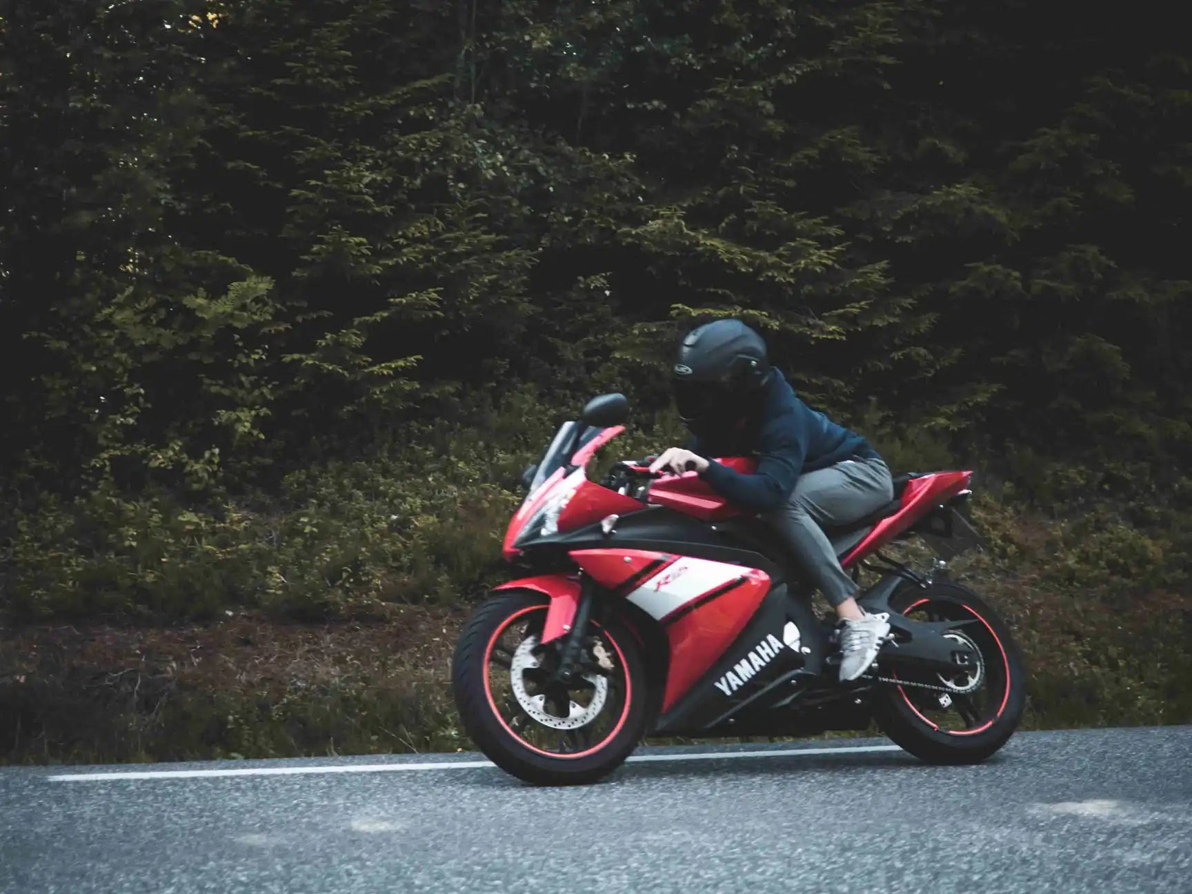 Yamaha R125 2023 chính thức trình làng: 